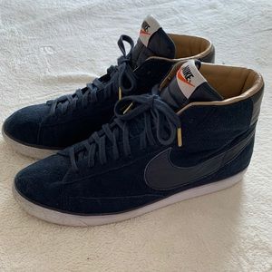 Men’s Navy Suede Nike Blazers